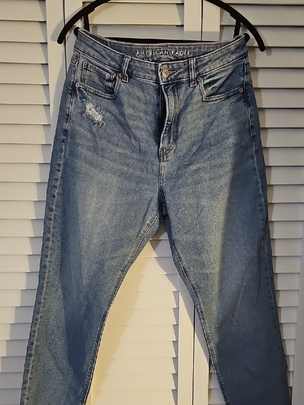 American Eagle Outfitters Light Blue High-Rise Jeans